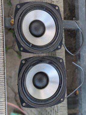 Pair of JVC 6 Ohms 6" Speakers F40C-F827M-1